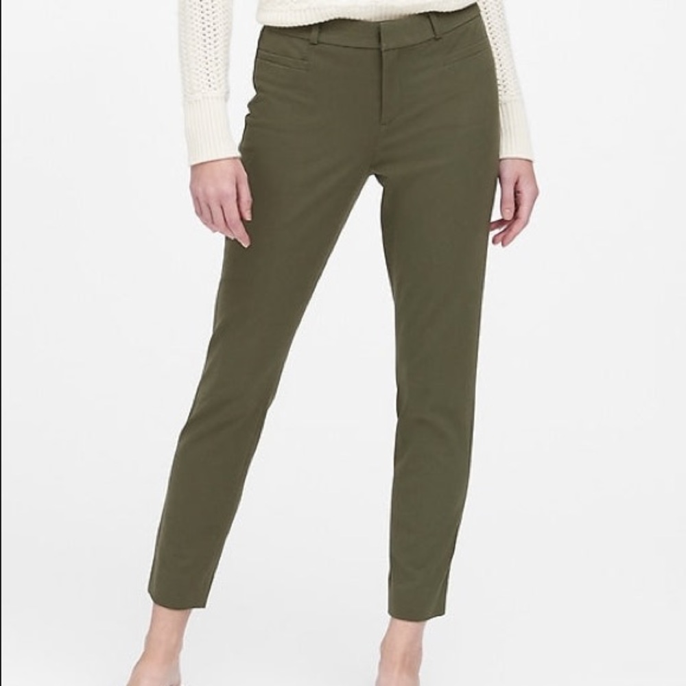 Banana Republic Sloan Pants green size 6